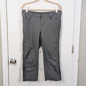 Patagonia | Gray Outdoor Hiking Cargo Capri Pants Size US12